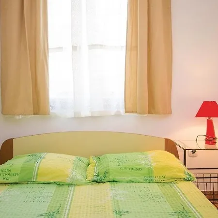 Apartament Ciovo *