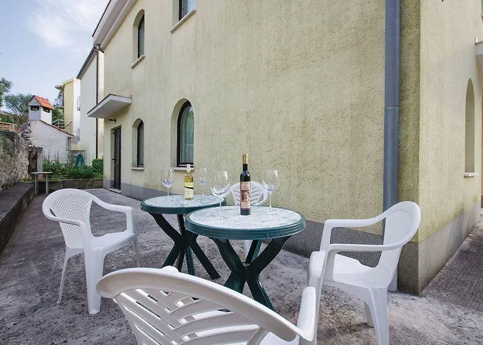 Ciovo Apartment *